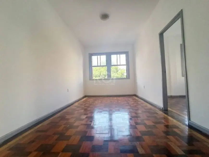 Foto 1 de Apartamento com 3 Quartos à venda, 89m² em Floresta, Porto Alegre