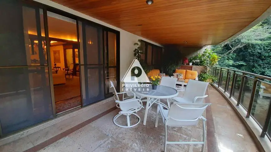 Foto 2 de Apartamento com 4 Quartos à venda, 350m² em Jardim Botânico, Rio de Janeiro