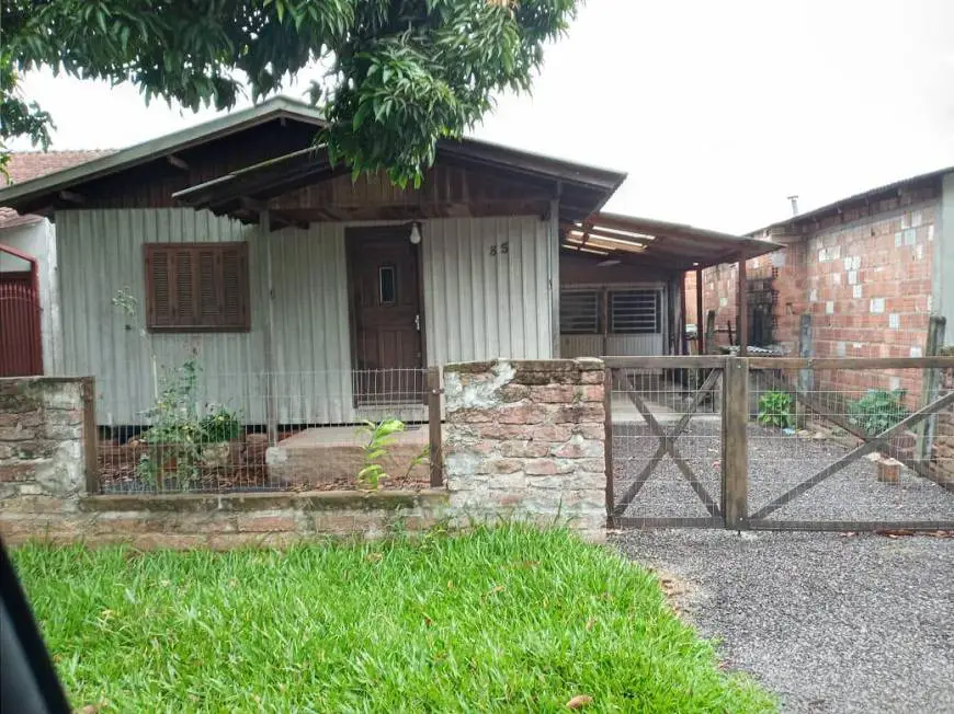 Foto 1 de Casa com 2 Quartos para venda ou aluguel, 110m² em Feitoria, São Leopoldo