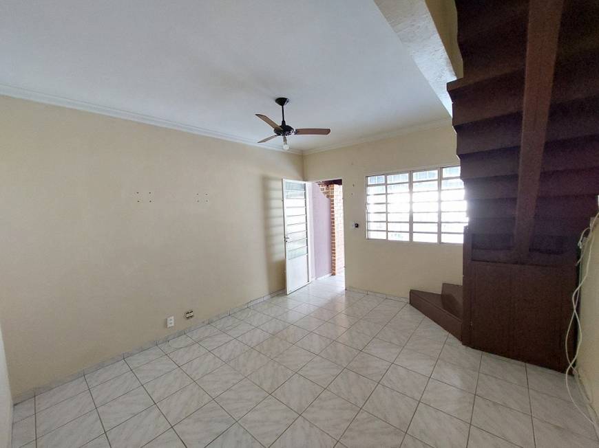 Foto 5 de Casa de Condomínio com 2 Quartos para alugar, 94m² em Jardim Califórnia, Cuiabá