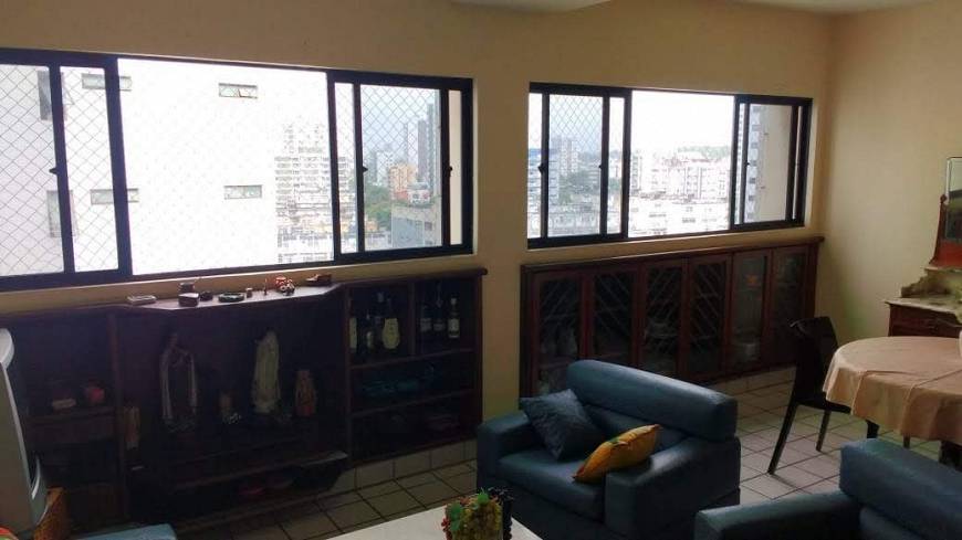 Foto 4 de Apartamento com 2 Quartos à venda, 85m² em Boa Viagem, Recife