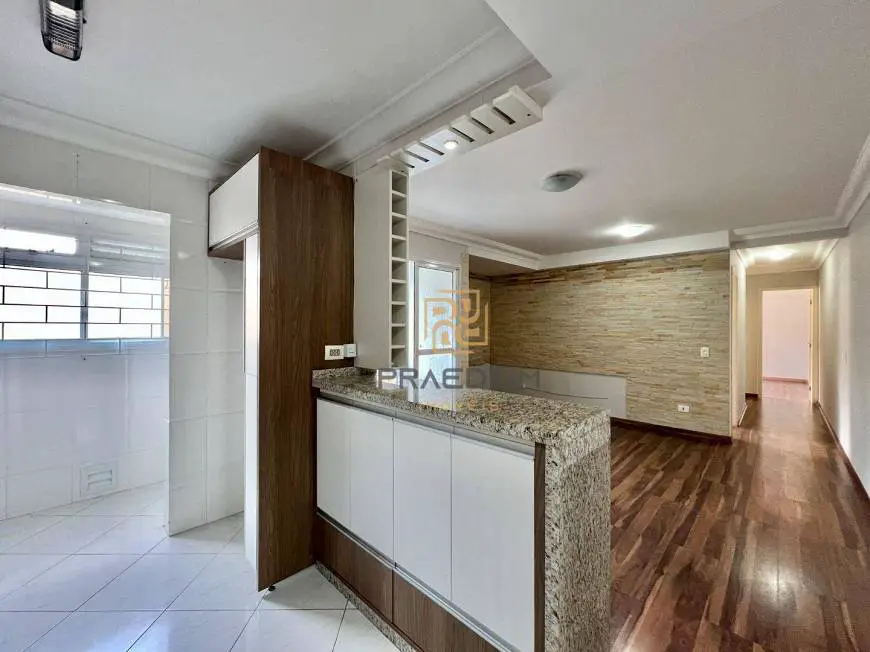 Foto 2 de Apartamento com 2 Quartos à venda, 67m² em Cajuru, Curitiba