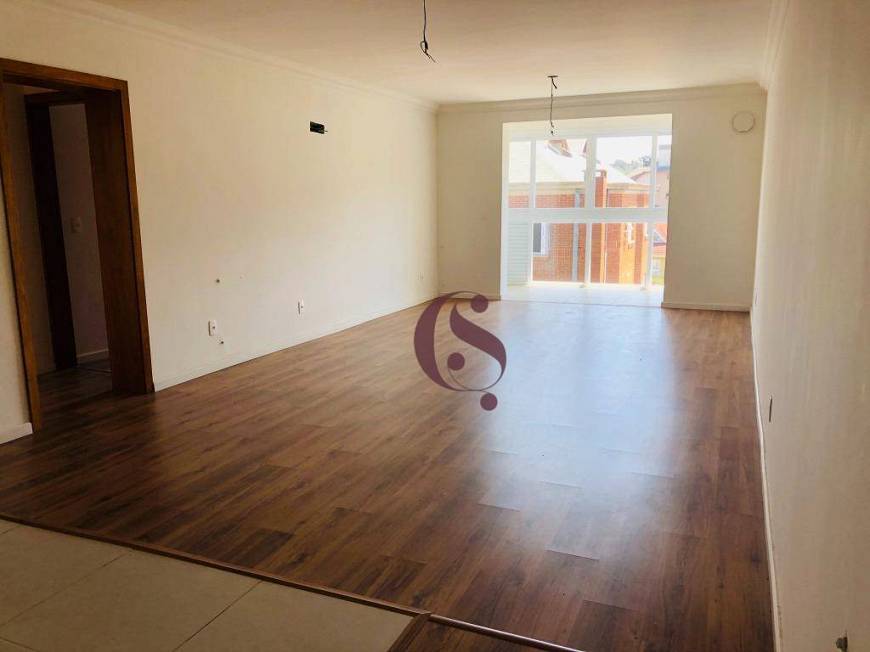 Foto 2 de Apartamento com 2 Quartos à venda, 103m² em Centro, Gramado
