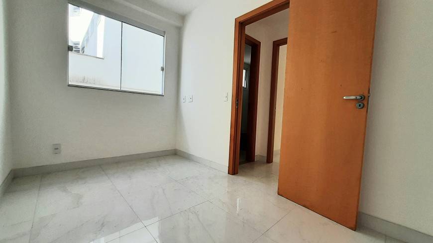Foto 3 de Apartamento com 2 Quartos à venda, 49m² em Jardim da Penha, Vitória