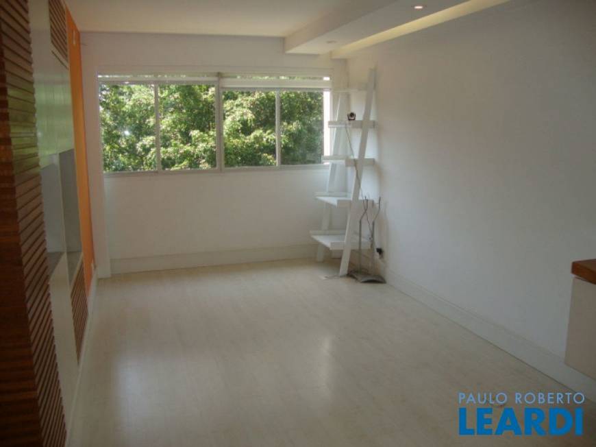 Foto 1 de Apartamento com 2 Quartos à venda, 89m² em Lapa, São Paulo