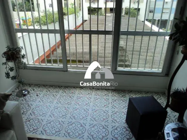 Foto 3 de Apartamento com 2 Quartos à venda, 87m² em Leme, Rio de Janeiro