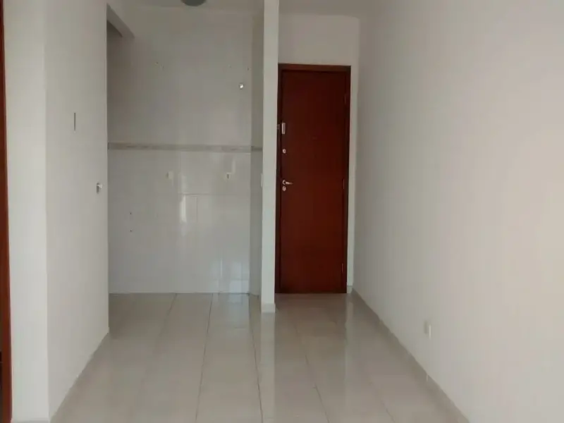 Foto 4 de Apartamento com 2 Quartos para venda ou aluguel, 56m² em São Lourenço, Curitiba