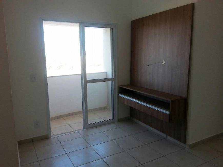 Foto 2 de Apartamento com 2 Quartos à venda, 58m² em Vila Maracy, Bauru
