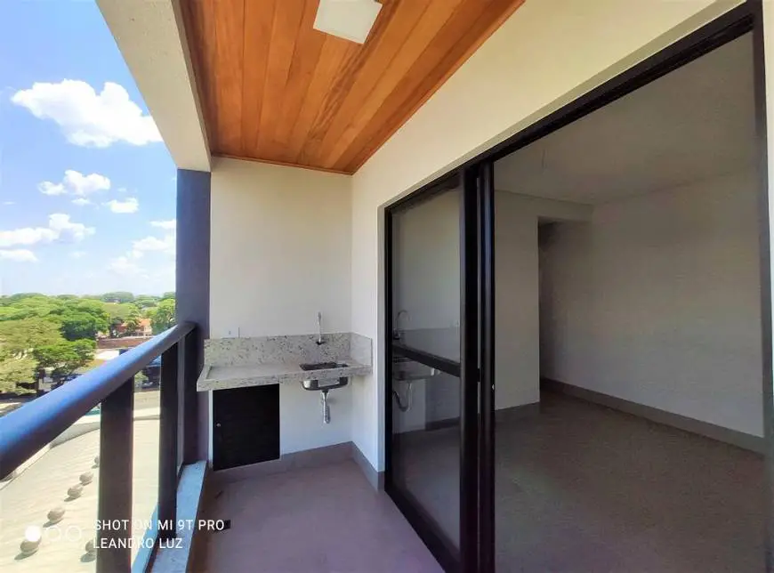 Foto 4 de Apartamento com 2 Quartos à venda, 61m² em Zona 07, Maringá