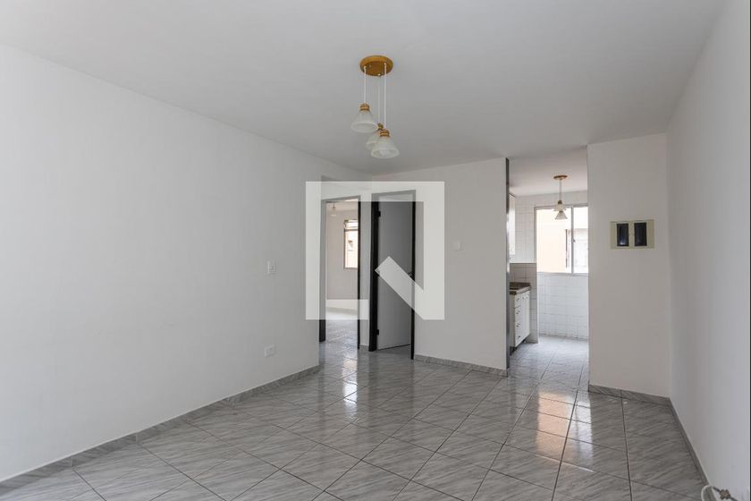 Foto 1 de Apartamento com 3 Quartos para alugar, 51m² em Bairro Alto, Curitiba