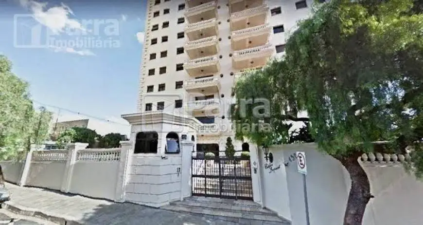 Foto 1 de Apartamento com 3 Quartos para alugar, 230m² em Centro, Franca