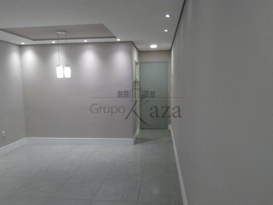 Foto 2 de Apartamento com 3 Quartos à venda, 77m² em Parque Industrial, São José dos Campos