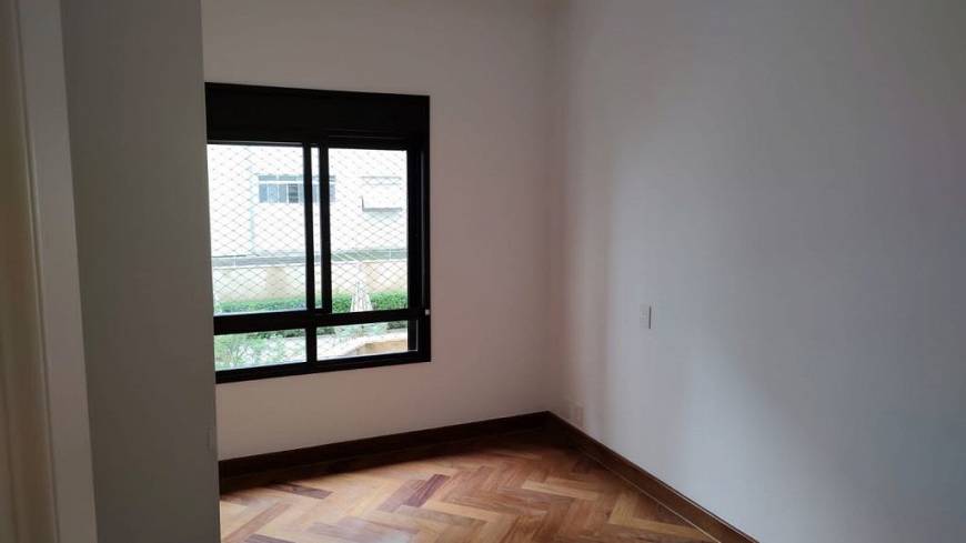 Foto 5 de Apartamento com 4 Quartos para venda ou aluguel, 257m² em Jardim Paulista, São Paulo