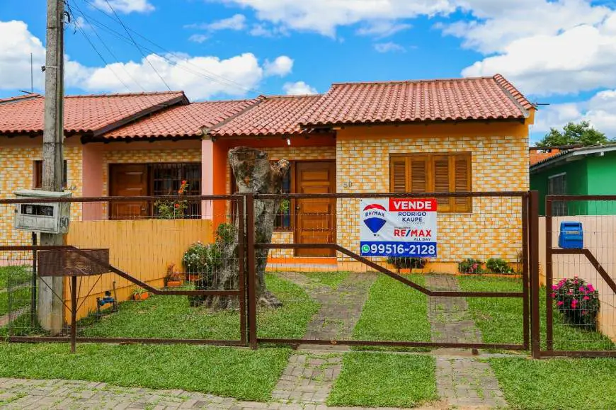 Foto 1 de Casa com 2 Quartos à venda, 70m² em Monte Belo, Gravataí