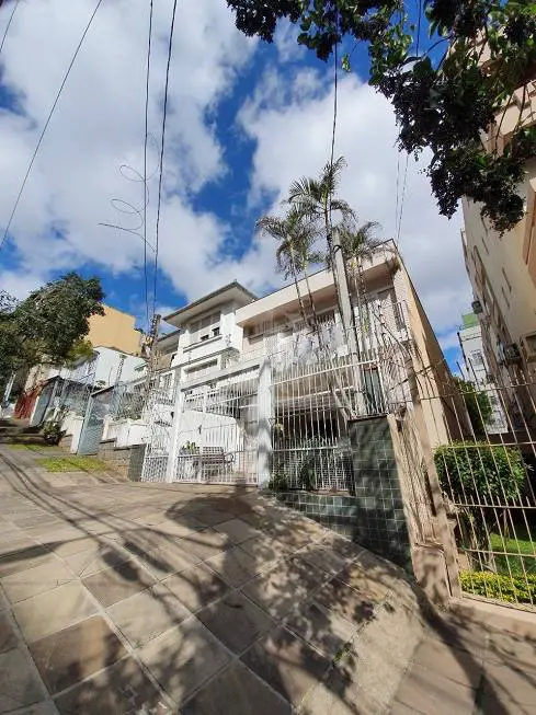 Foto 1 de Casa com 3 Quartos à venda, 260m² em Bela Vista, Porto Alegre