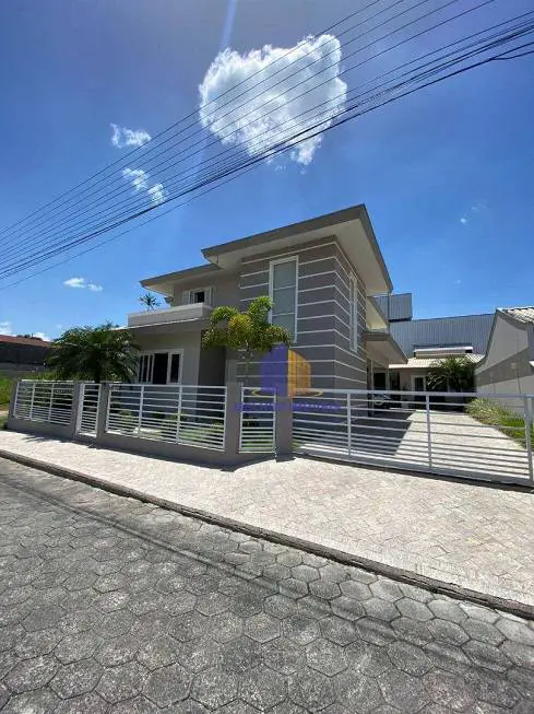 Foto 1 de Casa com 3 Quartos à venda, 258m² em Guarani, Brusque