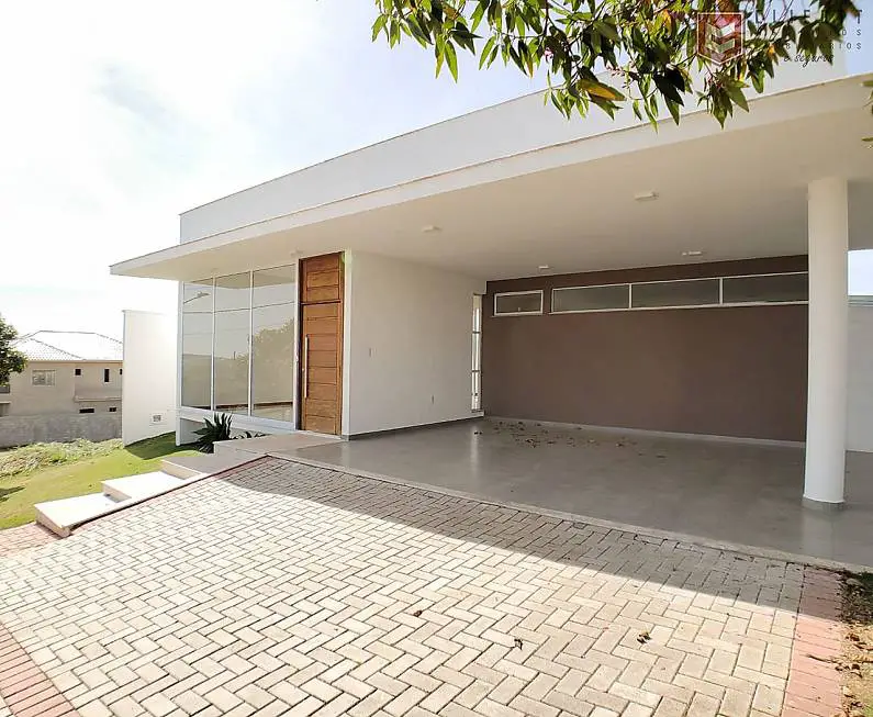 Foto 3 de Casa com 3 Quartos à venda, 450m² em Residencial Alvim, Juiz de Fora