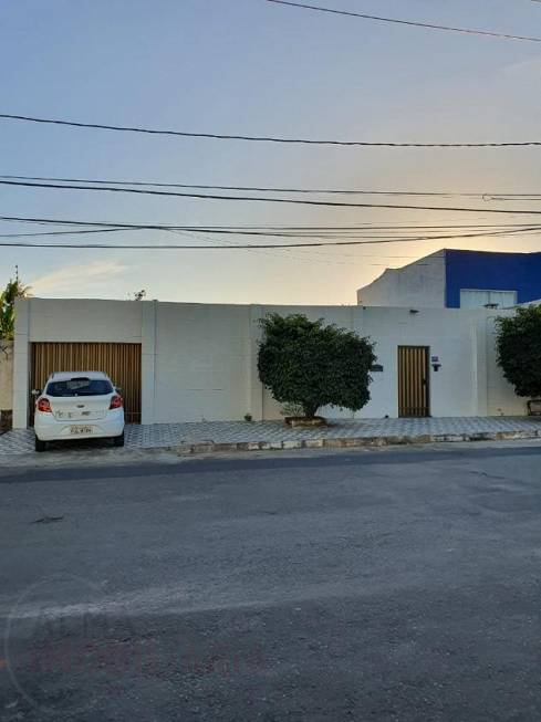 Foto 1 de Casa com 4 Quartos à venda, 280m² em Vilas do Atlantico, Lauro de Freitas