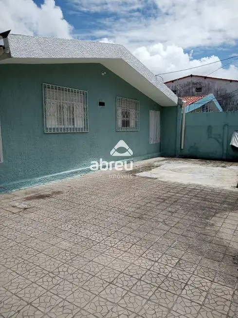 Foto 1 de Casa com 5 Quartos à venda, 184m² em Ponta Negra, Natal