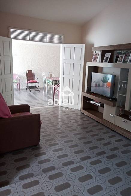 Foto 4 de Casa com 5 Quartos à venda, 184m² em Ponta Negra, Natal
