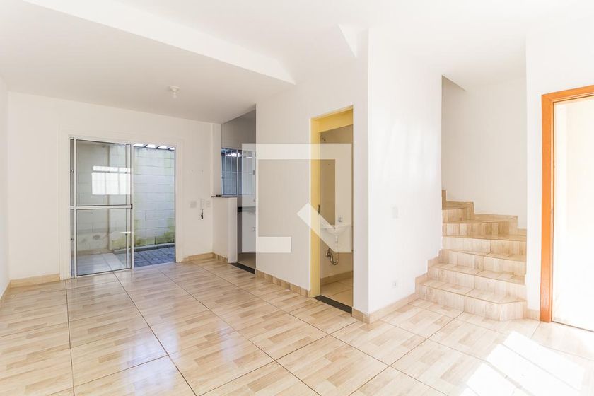 Foto 1 de Casa de Condomínio com 2 Quartos para alugar, 116m² em Jundiapeba, Mogi das Cruzes