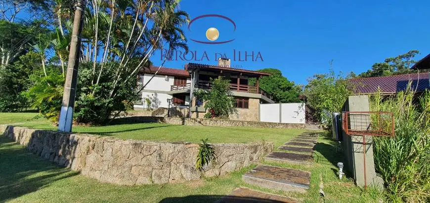 Foto 1 de Casa de Condomínio com 3 Quartos à venda, 420m² em Cacupé, Florianópolis