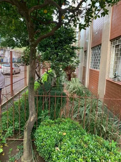 Foto 1 de Kitnet com 1 Quarto à venda, 32m² em Vila Ipiranga, Porto Alegre
