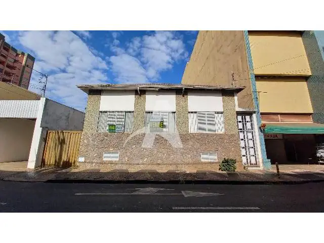 Foto 1 de Lote/Terreno à venda, 617m² em Centro, Uberlândia
