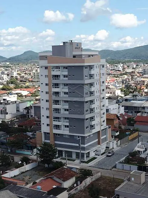 Foto 2 de Apartamento com 2 Quartos à venda, 89m² em Centro, Navegantes