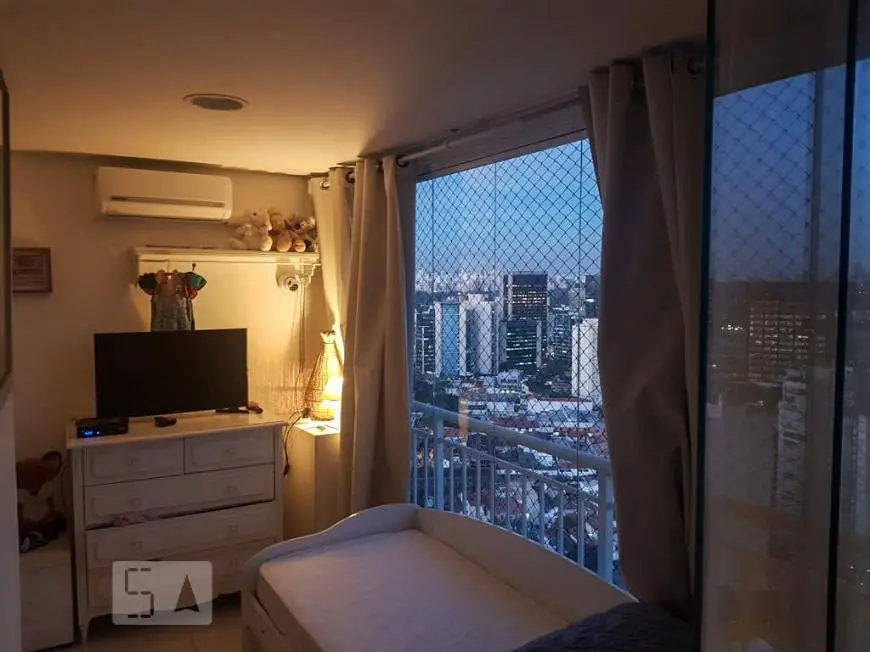 Foto 2 de Apartamento com 2 Quartos para alugar, 77m² em Pinheiros, São Paulo