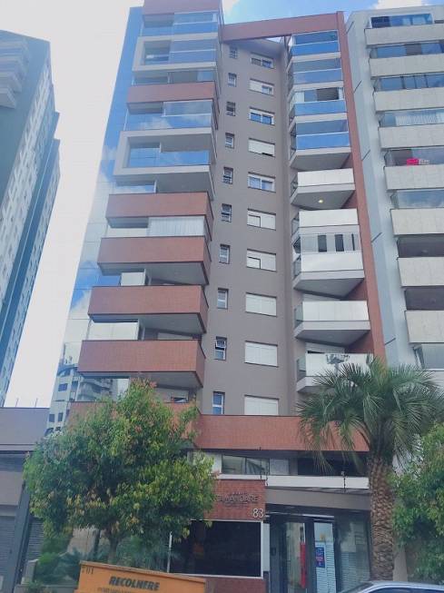 Foto 1 de Apartamento com 3 Quartos à venda, 239m² em Exposição, Caxias do Sul
