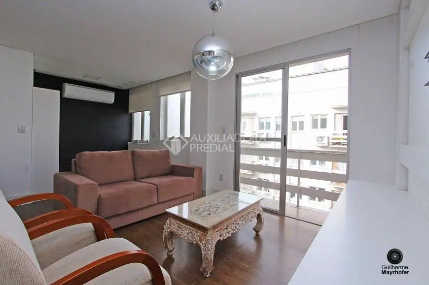 Foto 2 de Apartamento com 3 Quartos à venda, 152m² em Passo da Areia, Porto Alegre