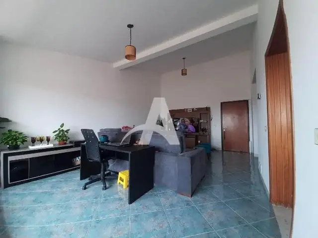 Foto 1 de Apartamento com 3 Quartos à venda, 10m² em Planalto, Uberlândia