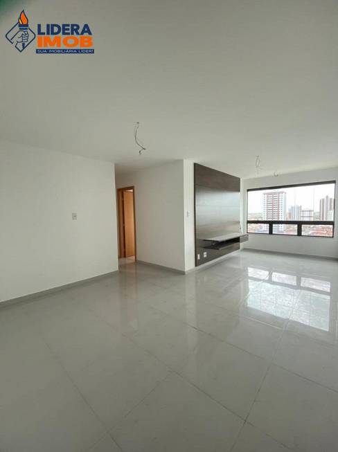 Foto 2 de Apartamento com 3 Quartos à venda, 94m² em Santa Mônica, Feira de Santana