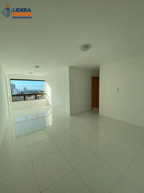 Foto 1 de Apartamento com 3 Quartos à venda, 98m² em Santa Mônica, Feira de Santana