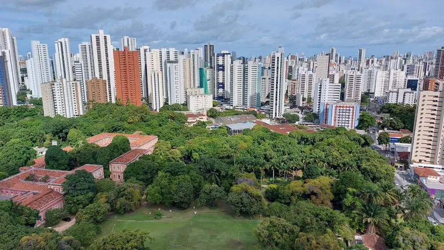 Foto 1 de Apartamento com 3 Quartos à venda, 133m² em Tamarineira, Recife