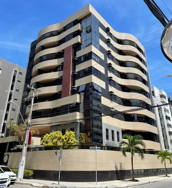 Foto 1 de Apartamento com 4 Quartos à venda, 135m² em Ponta Verde, Maceió