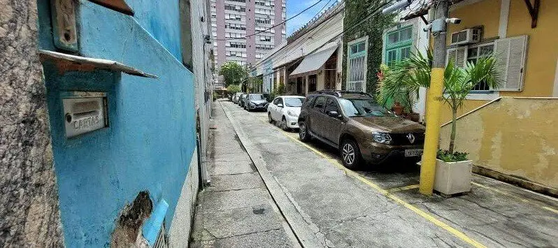 Foto 1 de Casa com 3 Quartos à venda, 70m² em Laranjeiras, Rio de Janeiro