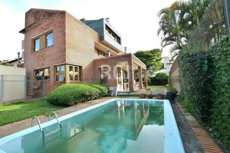 Foto 1 de Casa com 3 Quartos à venda, 276m² em Medianeira, Porto Alegre