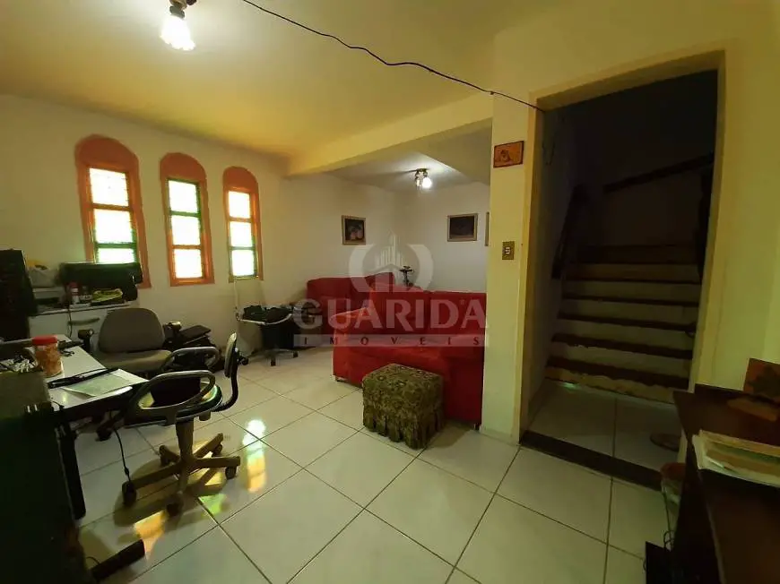 Foto 2 de Casa com 3 Quartos à venda, 250m² em São José, Porto Alegre