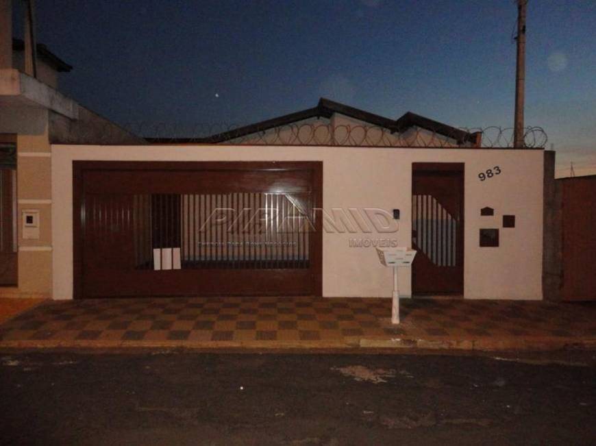 Foto 1 de Casa com 3 Quartos para alugar, 111m² em Vila Tibério, Ribeirão Preto