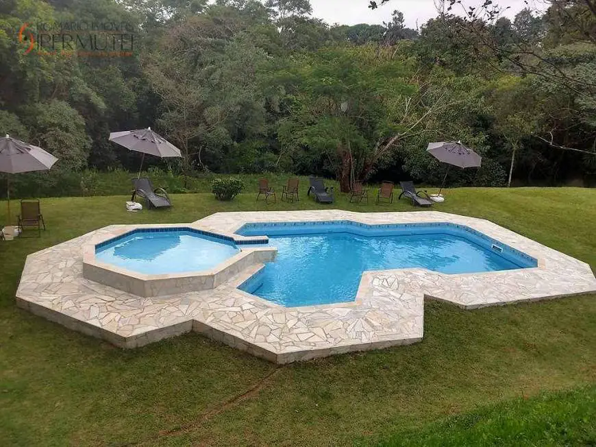 Foto 1 de Casa de Condomínio com 3 Quartos para venda ou aluguel, 590m² em Chácara Santa Lúcia dos Ypês, Carapicuíba