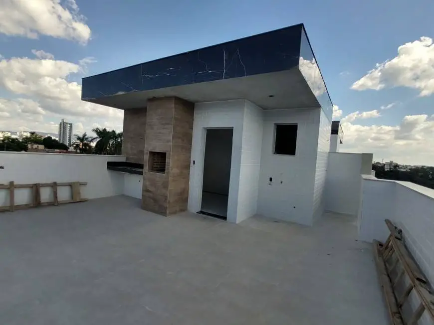 Foto 3 de Cobertura com 4 Quartos à venda, 72m² em Planalto, Belo Horizonte