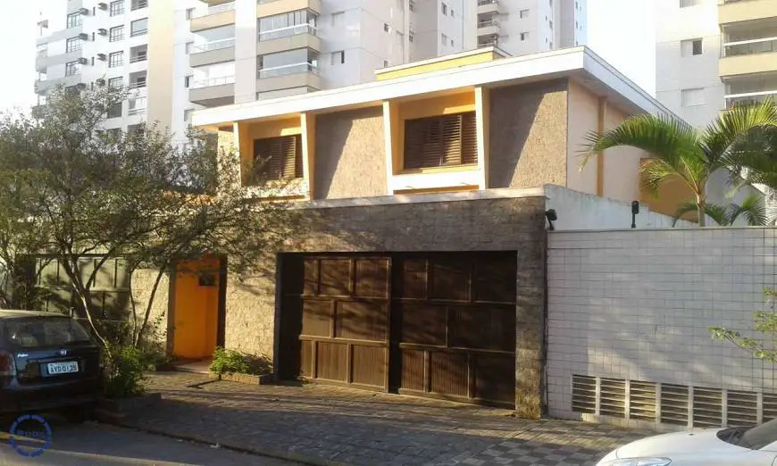 Foto 1 de Sobrado com 5 Quartos para venda ou aluguel, 420m² em Ponta da Praia, Santos