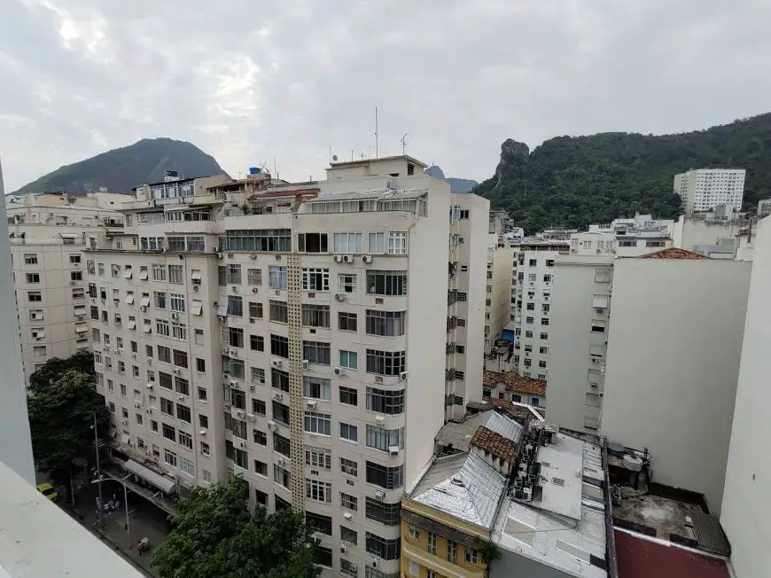 Foto 1 de Apartamento com 1 Quarto para alugar, 37m² em Copacabana, Rio de Janeiro