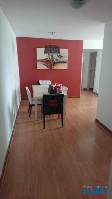Foto 3 de Apartamento com 2 Quartos à venda, 65m² em Aclimação, São Paulo