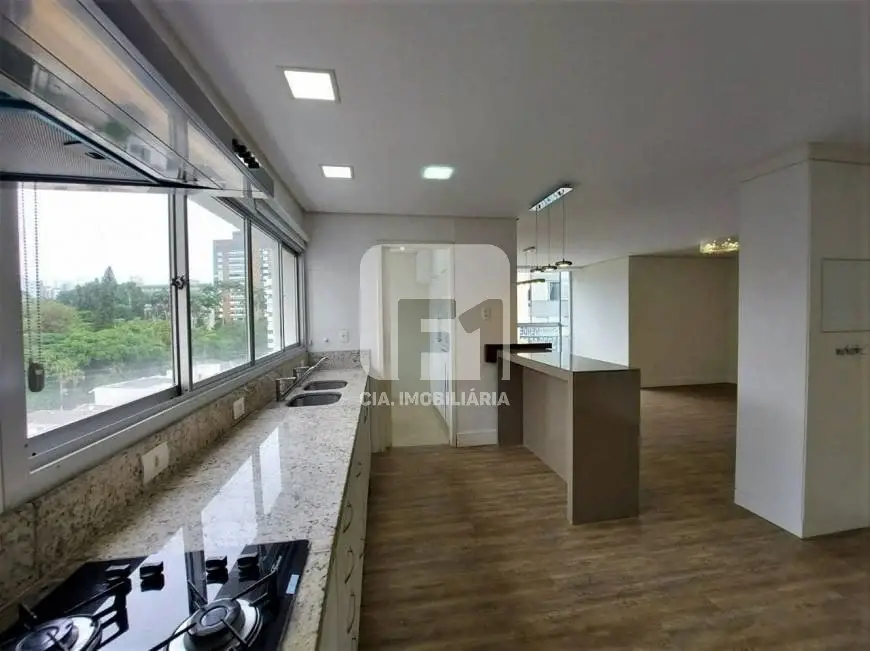 Foto 1 de Apartamento com 2 Quartos para alugar, 110m² em Beira Mar, Florianópolis