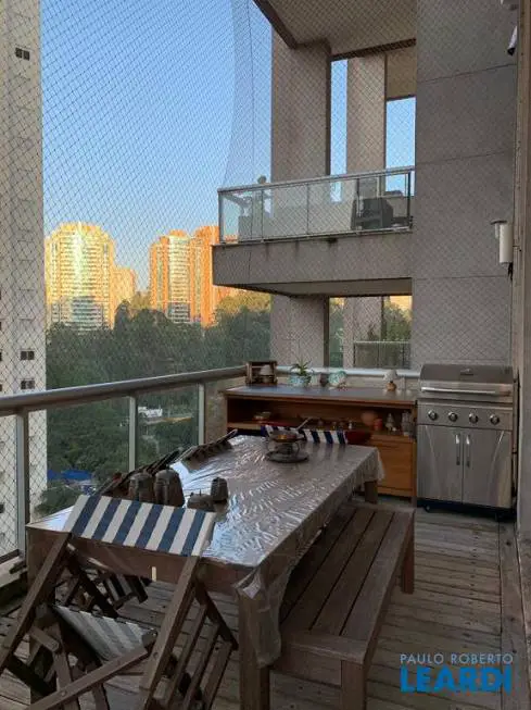 Foto 1 de Apartamento com 2 Quartos à venda, 164m² em Panamby, São Paulo