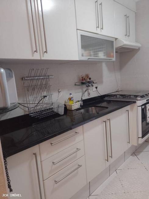 Foto 2 de Apartamento com 2 Quartos à venda, 52m² em Vila das Bandeiras, Guarulhos