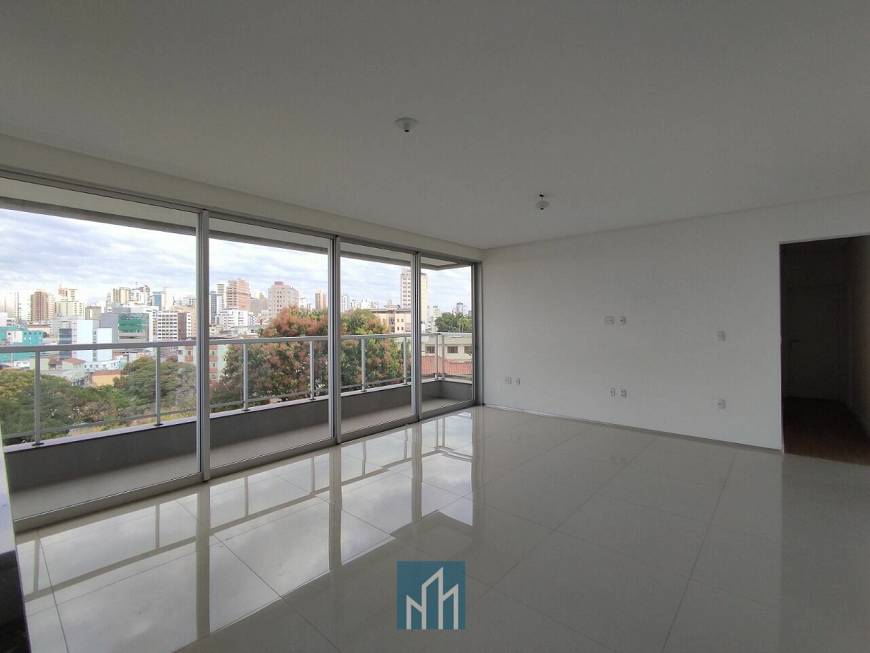 Foto 5 de Apartamento com 3 Quartos à venda, 129m² em Centro, Divinópolis